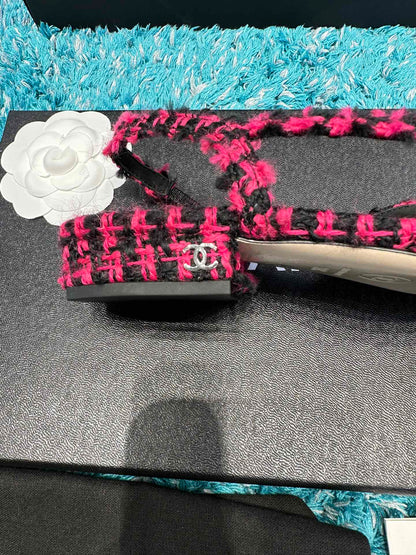 Chanel Two-Tone Slingback Sandals – Spring/Summer Collection – 2022