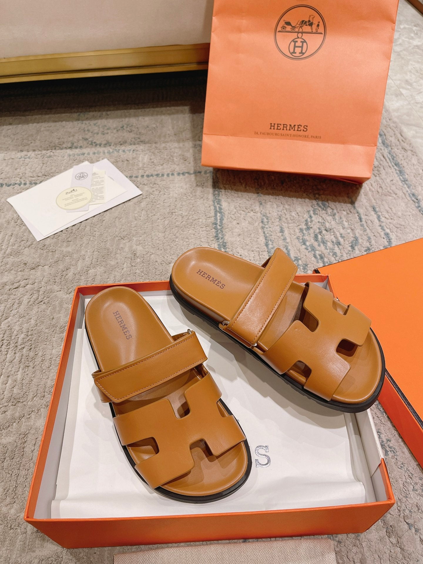 Hermès Chypre Leather Slides – 2023SS