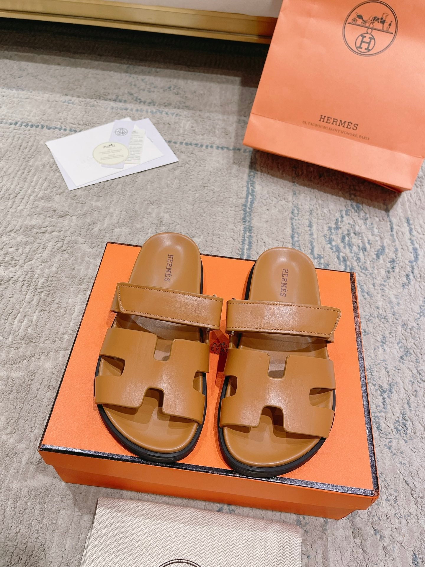 Hermès Chypre Leather Slides – 2023SS