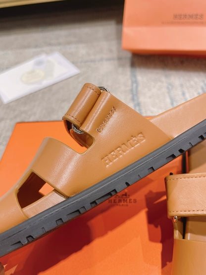 Hermès Chypre Leather Slides – 2023SS