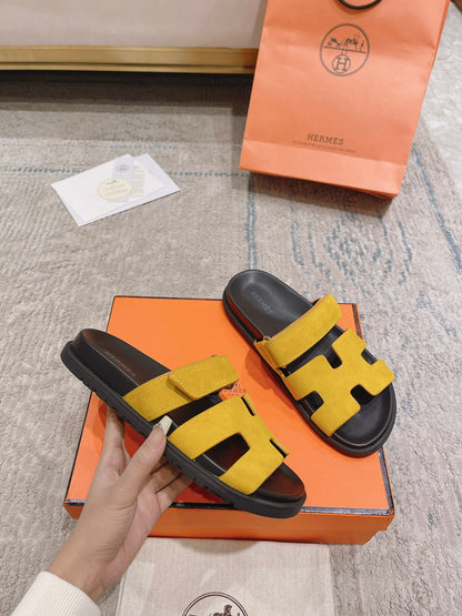 Hermès Chypre Calfskin Slides – 2023SS