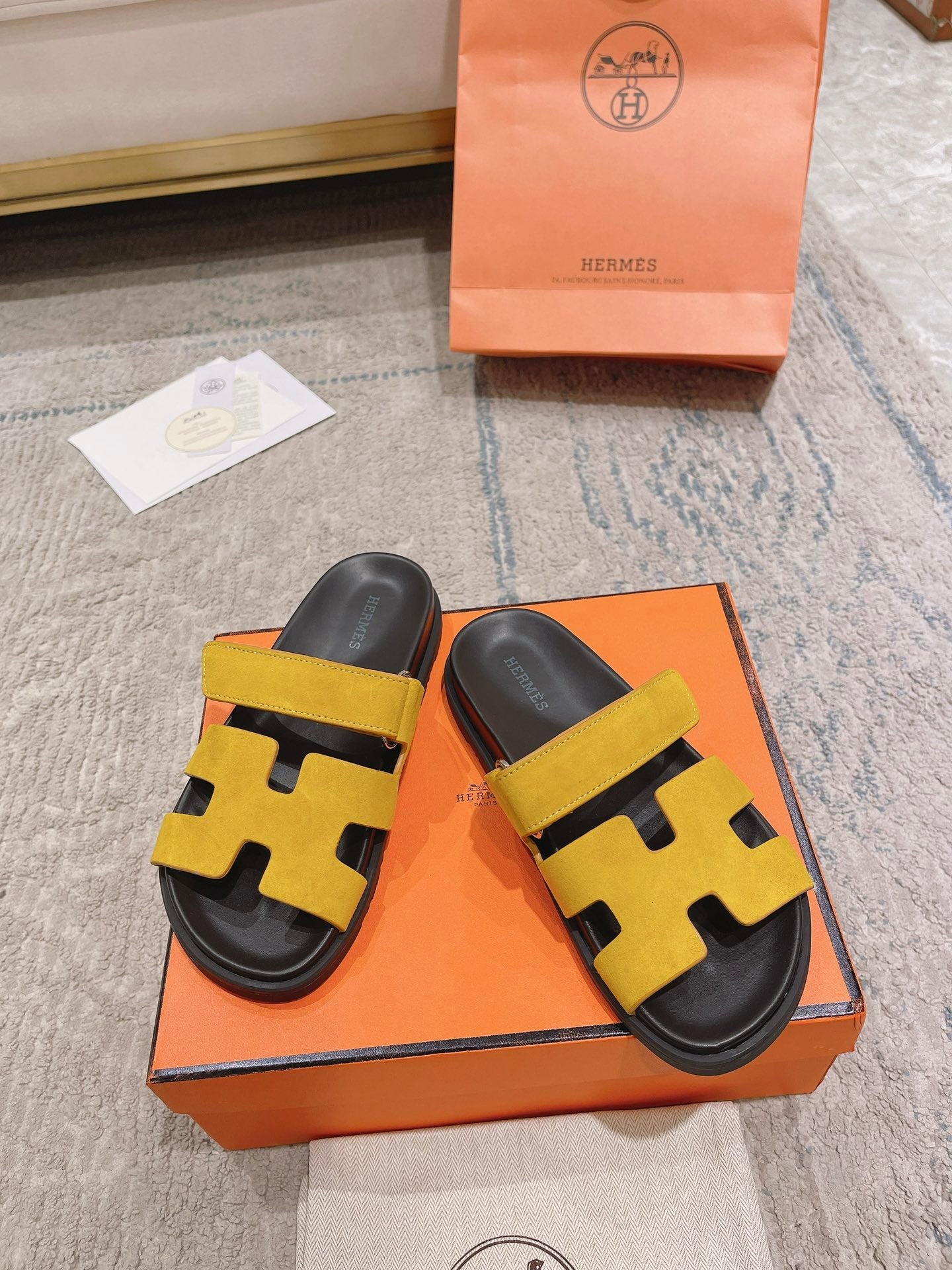 Hermès Chypre Calfskin Slides – 2023SS