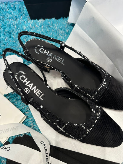 Chanel Two-Tone Slingback Sandals – Spring/Summer Collection – 2022