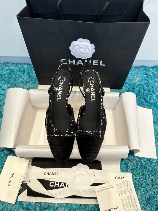 Chanel Two-Tone Slingback Sandals – Spring/Summer Collection – 2022