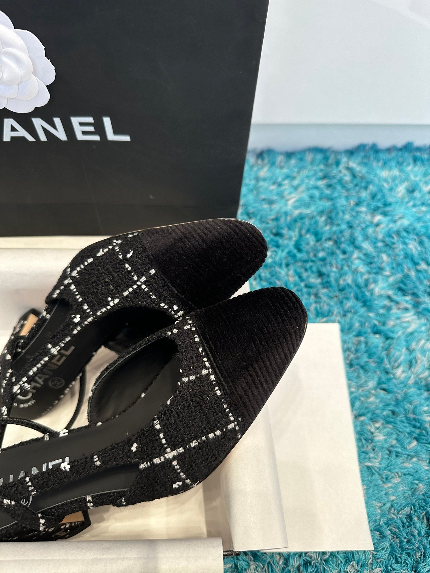 Chanel Two-Tone Slingback Sandals – Spring/Summer Collection – 2022