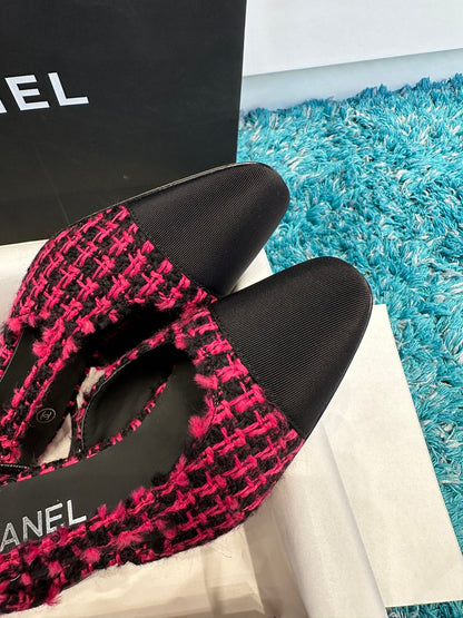 Chanel Two-Tone Slingback Sandals – Spring/Summer Collection – 2022