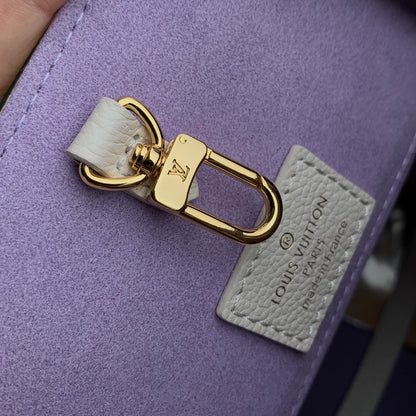 Louis Vuitton ONTHEGO Medium Tote Bag
