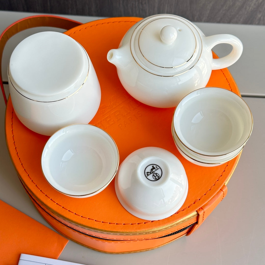 Hermes Lamb Fat Jade Travel Tea Set