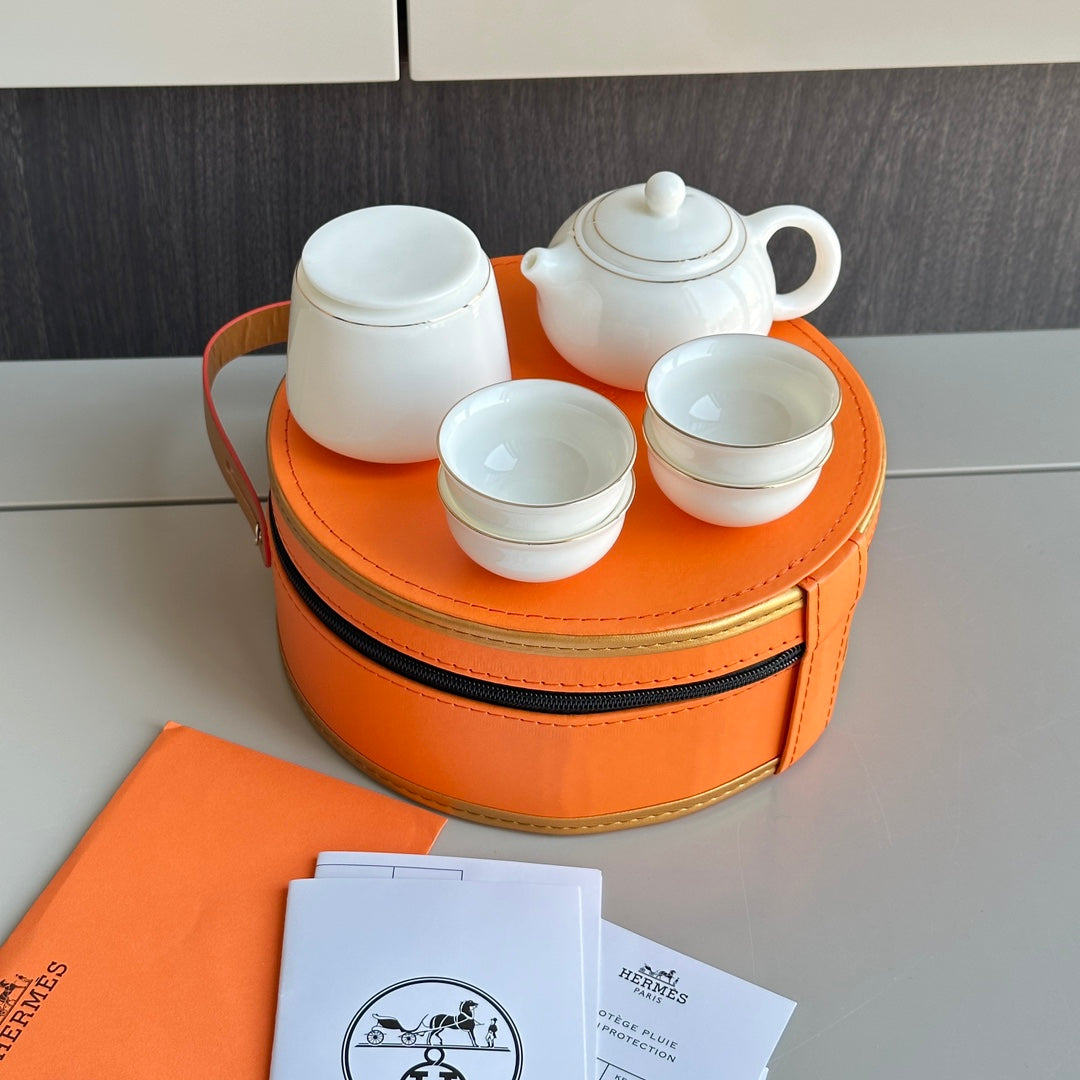 Hermes Lamb Fat Jade Travel Tea Set