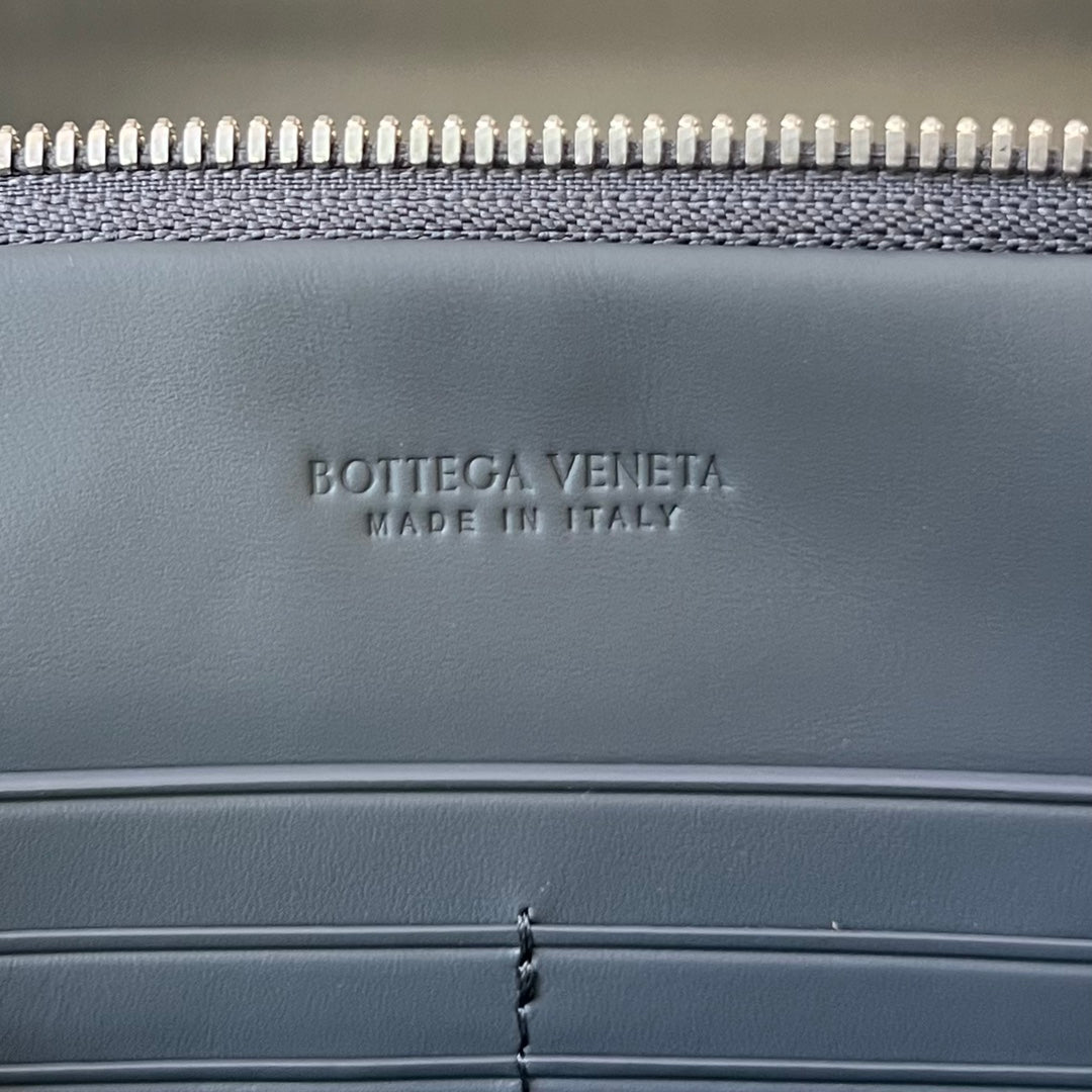 Bottega Veneta Intrecciato Vertical Clutch Bag