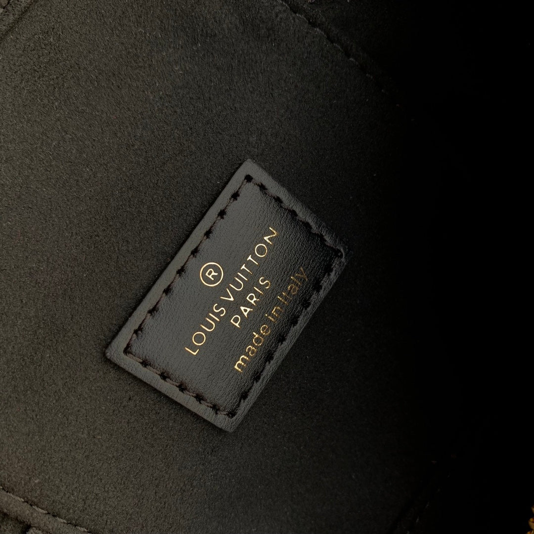 Louis Vuitton Vanity Chain Pouch