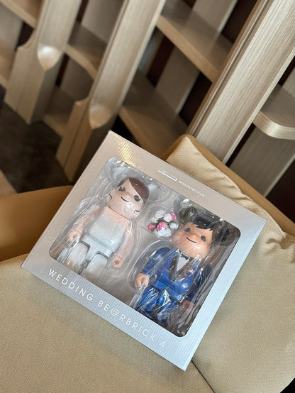 Bearbrick Wedding Collectible Figure – 2024 Valentine's Day Edition