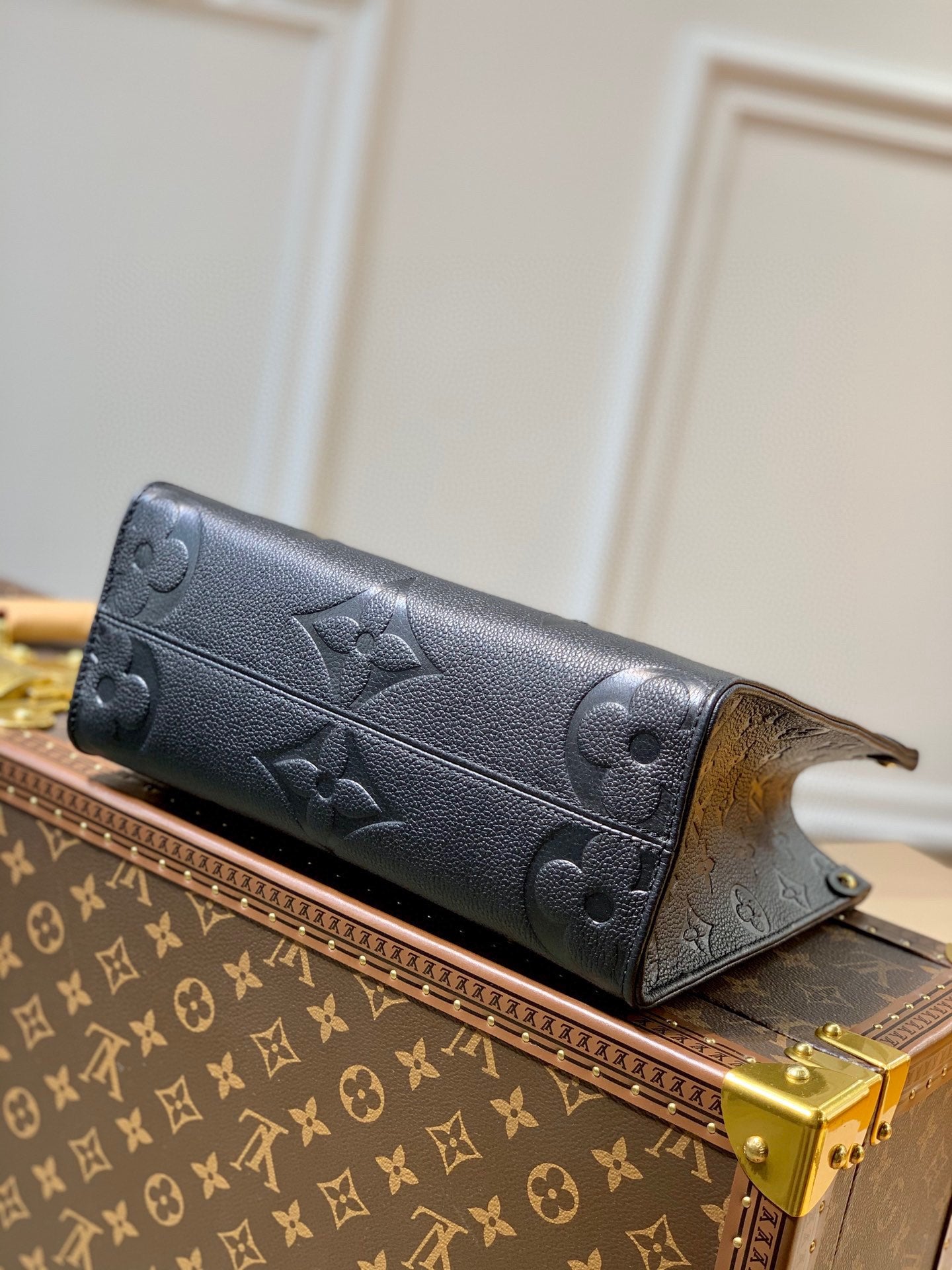 Louis Vuitton Onthego Small Tote Bag