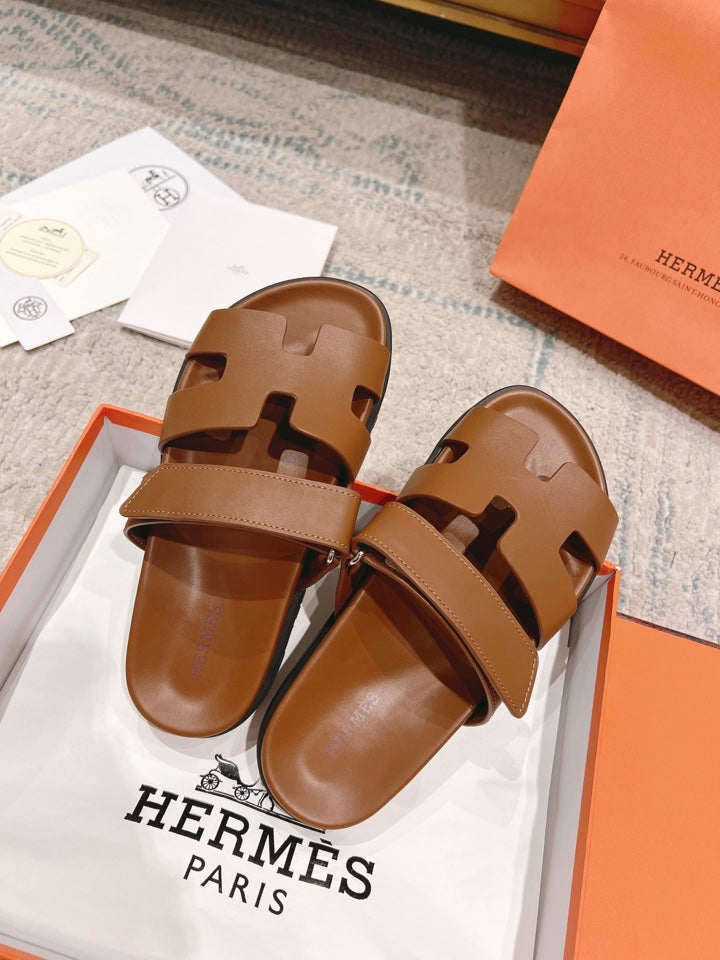 Hermès Chypre Leather Slides – 2023SS