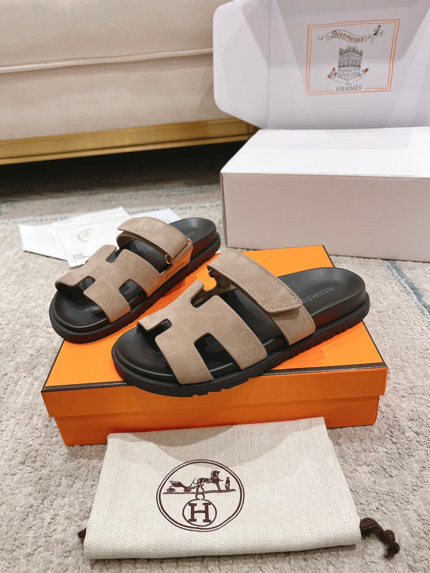 Hermès Chypre Calfskin Slides – 2023SS