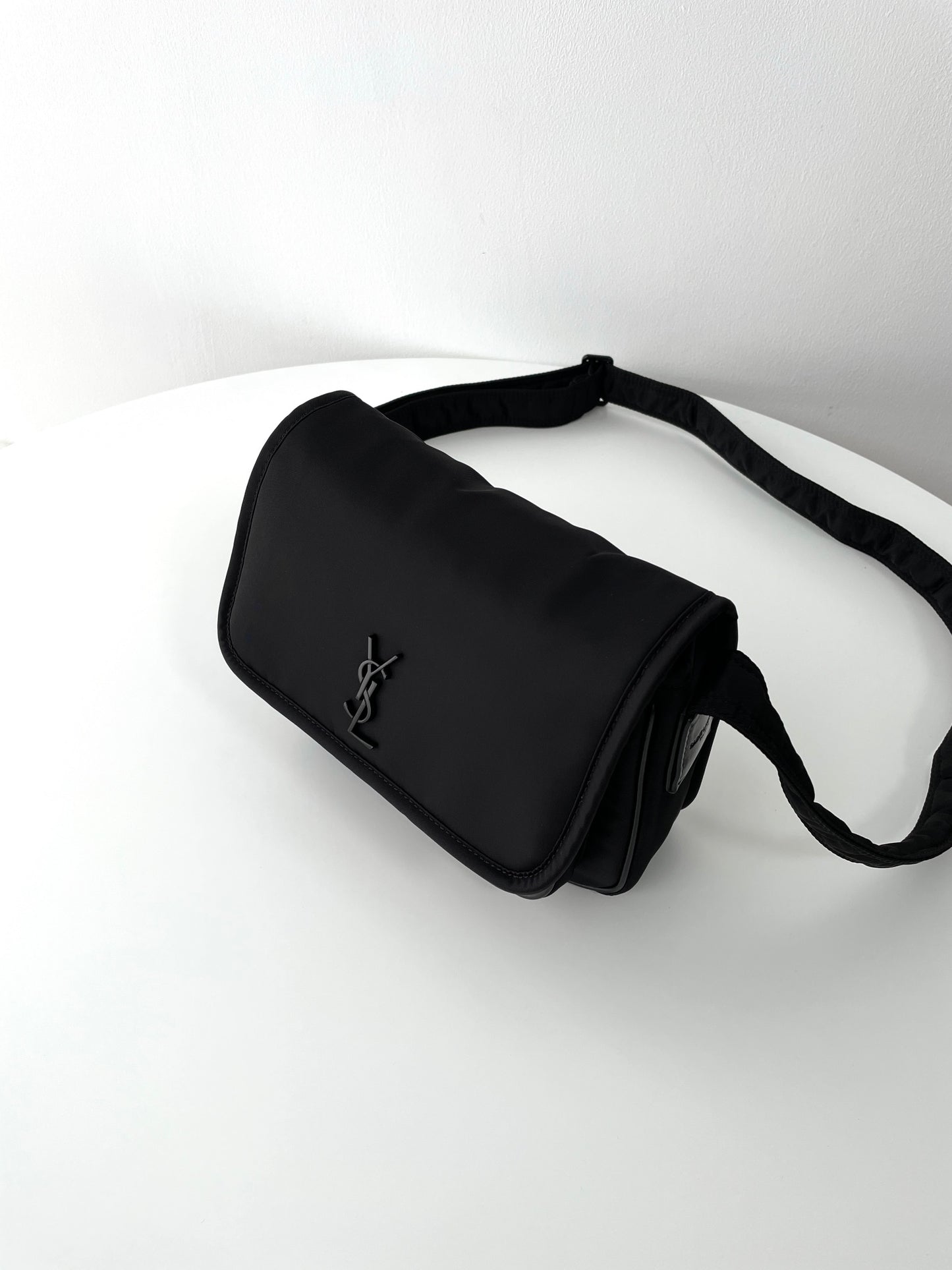 Saint Laurent Niki Econyl Messenger Bag – 2023 Fall/Winter Collection