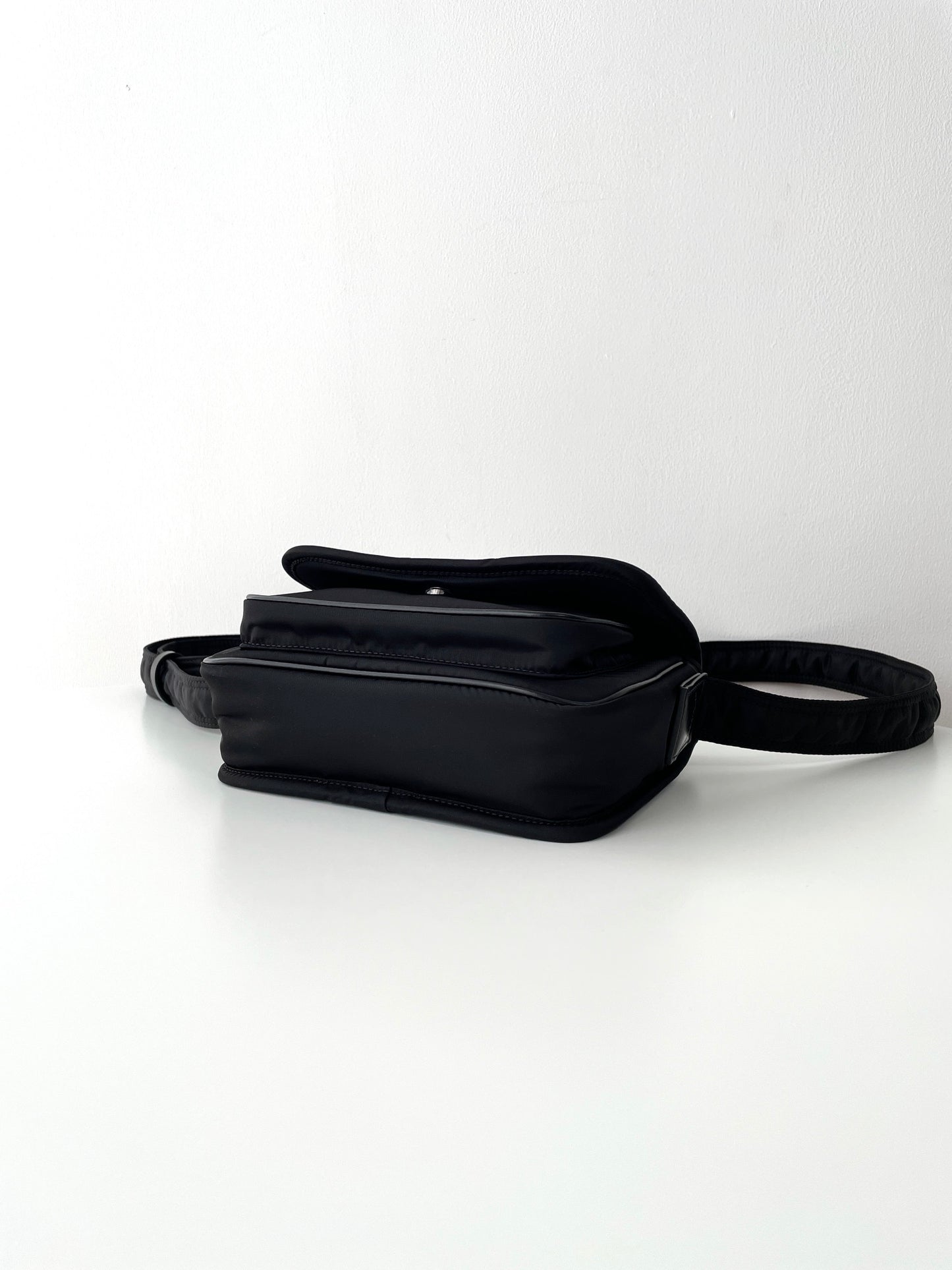 Saint Laurent Niki Econyl Messenger Bag – 2023 Fall/Winter Collection