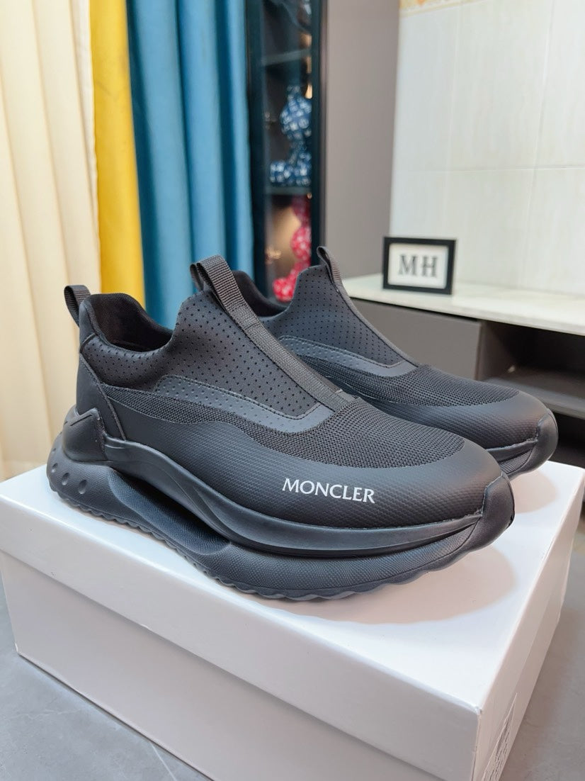 Moncler Calfskin Lace-Up Casual Sneakers