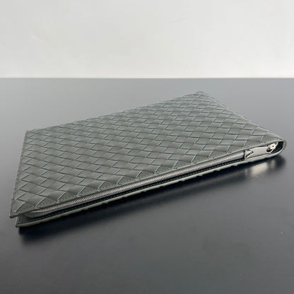 Bottega Veneta Intreccio Half-Zip Clutch Bag 607479