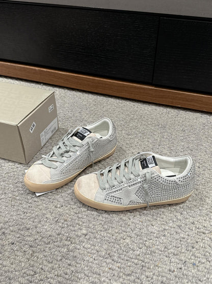 Golden Goose Classic Distressed Sneakers – 2024 Spring/Summer Collection