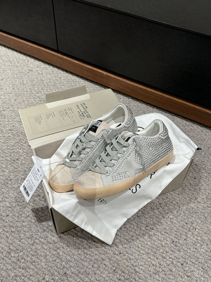 Golden Goose Classic Distressed Sneakers – 2024 Spring/Summer Collection