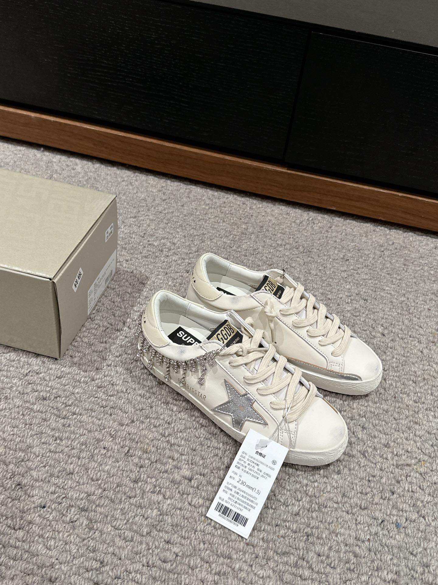 Golden Goose Distressed Sneakers – 2024 Spring/Summer Collection