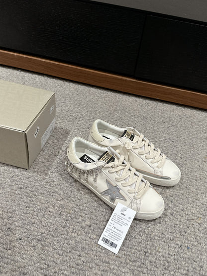 Golden Goose Distressed Sneakers – 2024 Spring/Summer Collection