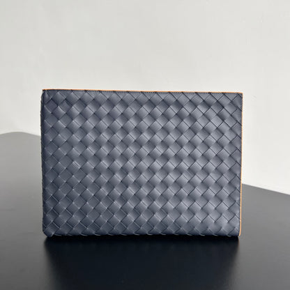 Bottega Veneta Intreccio Half-Zip Clutch Bag 607479