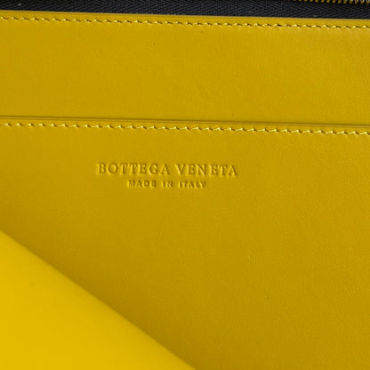 Bottega Veneta Intreccio Half-Zip Clutch Bag 607479