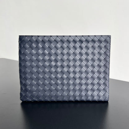 Bottega Veneta Intreccio Half-Zip Clutch Bag 607479