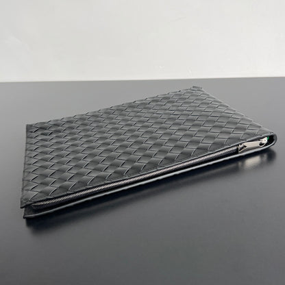 Bottega Veneta Intreccio Half-Zip Clutch Bag 607479