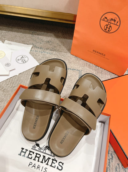 Hermès Chypre Leather Slides – 2023SS