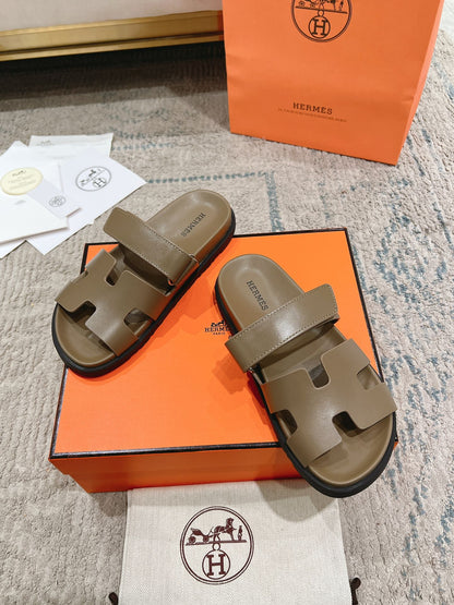 Hermès Chypre Leather Slides – 2023SS