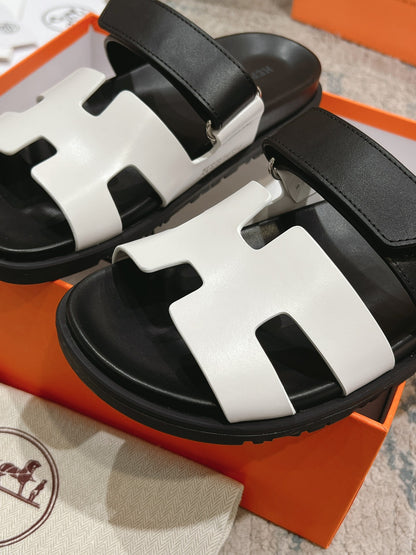 Hermès Chypre Leather Slides – 2023SS