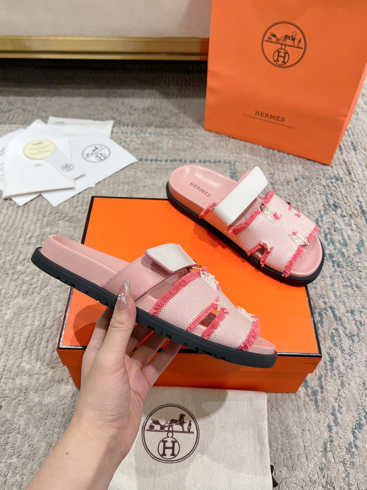 Hermès Chypre Leather Slides – 2023SS