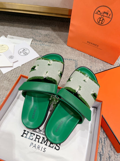 Hermès Chypre Leather Slides – 2023SS