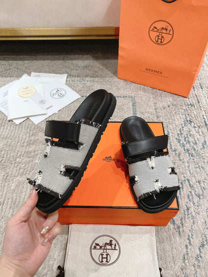 Hermès Chypre Leather Unisex Slides – 2023SS