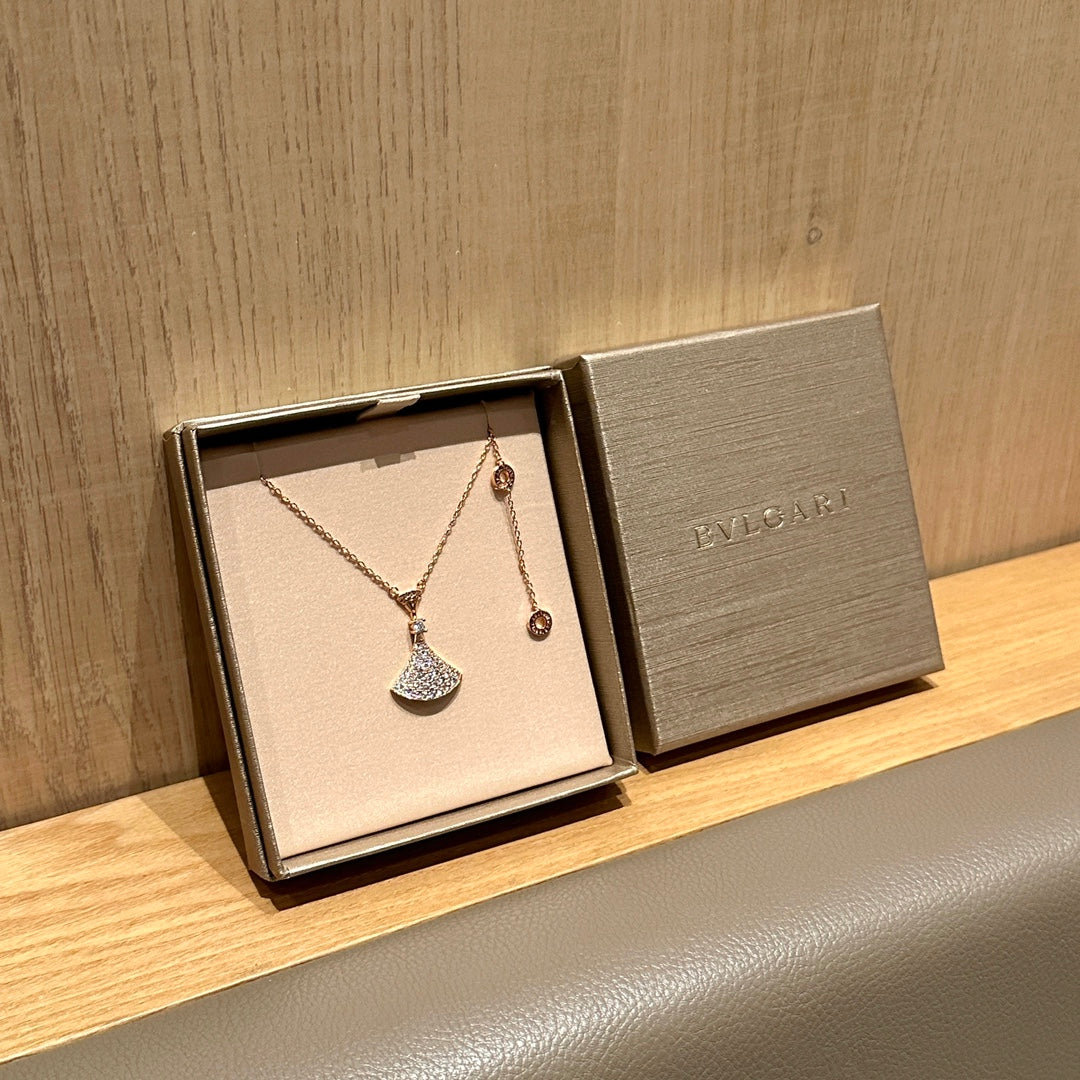 Bulgari Diva Series Fan Necklace