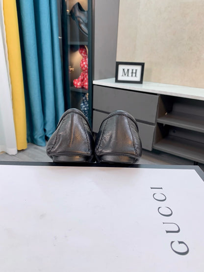 Gucci Men's Embossed Leather Driving Shoes