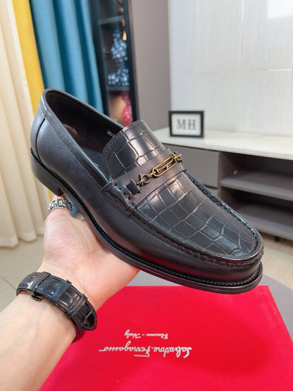 Ferragamo Men's Slip-On Business Leather Shoes