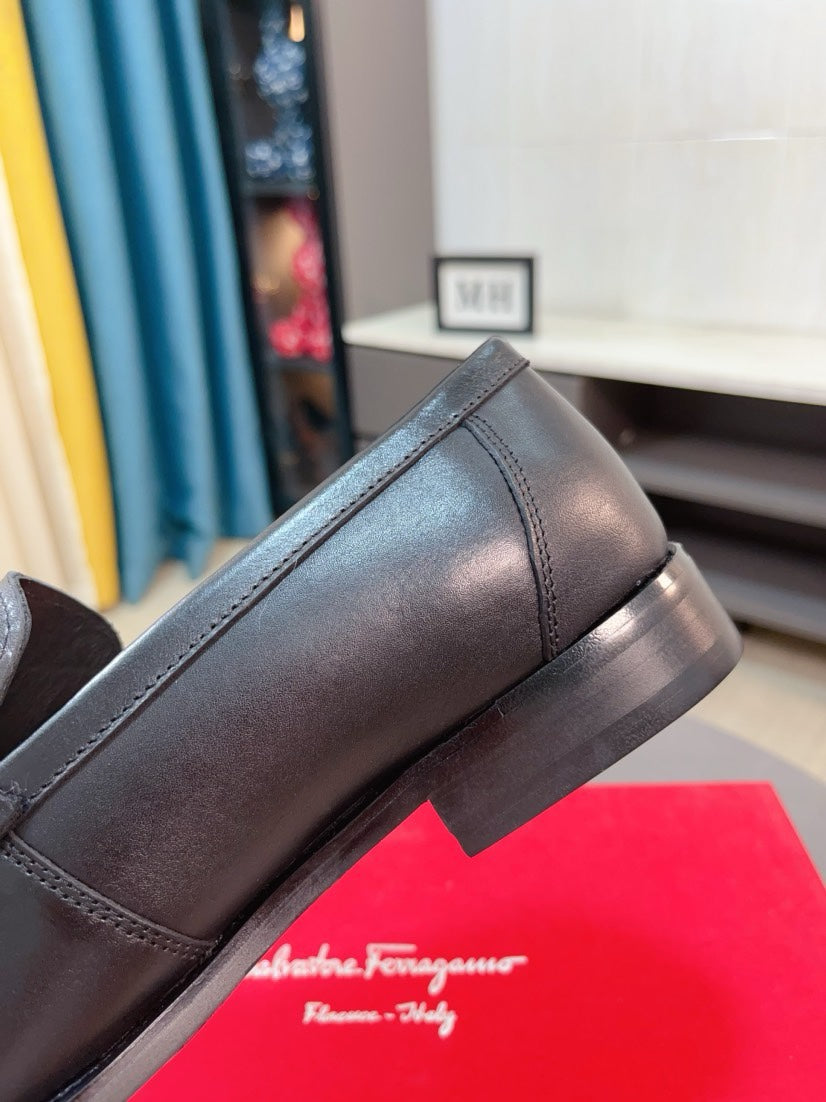 Ferragamo Men's Slip-On Business Leather Shoes