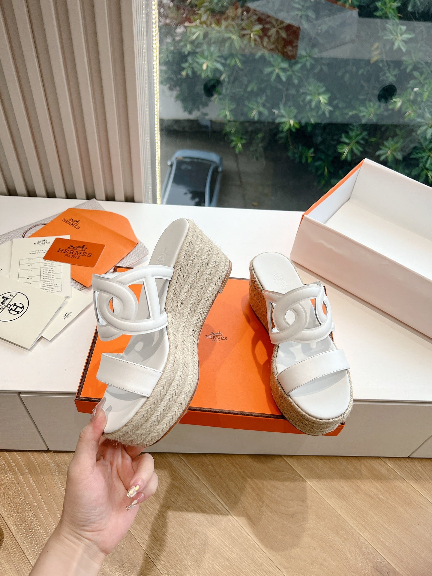 Hermès Wedge Sandals – Spring/Summer 2024 Collection