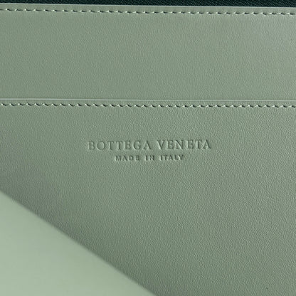 Bottega Veneta Intreccio Half-Zip Clutch Bag 607479