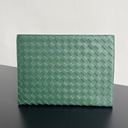Bottega Veneta Intreccio Half-Zip Clutch Bag 607479