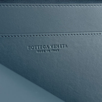Bottega Veneta Intreccio Half-Zip Clutch Bag 607479