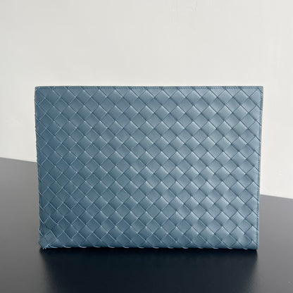 Bottega Veneta Intreccio Half-Zip Clutch Bag 607479
