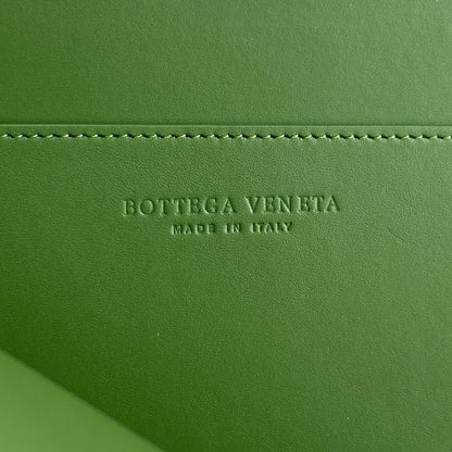 Bottega Veneta Intreccio Half-Zip Clutch Bag 607479