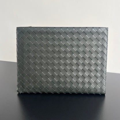 Bottega Veneta Intreccio Half-Zip Clutch Bag 607479