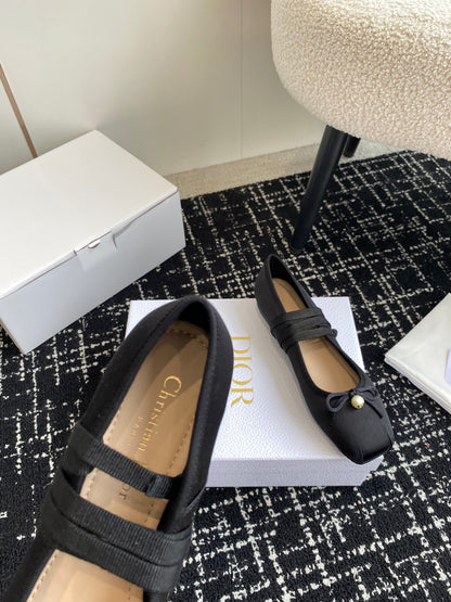 Dior Bow Pearl Ballet Flats – 2024 Spring/Summer Collection