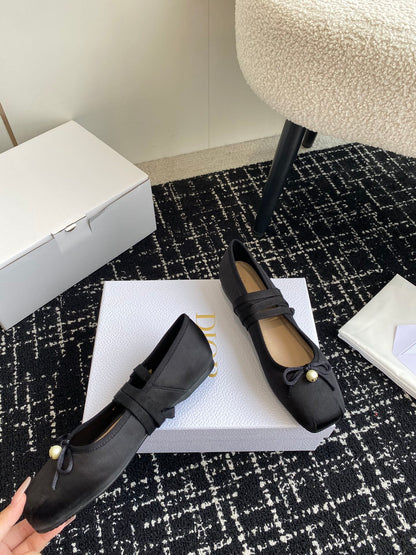 Dior Bow Pearl Ballet Flats – 2024 Spring/Summer Collection